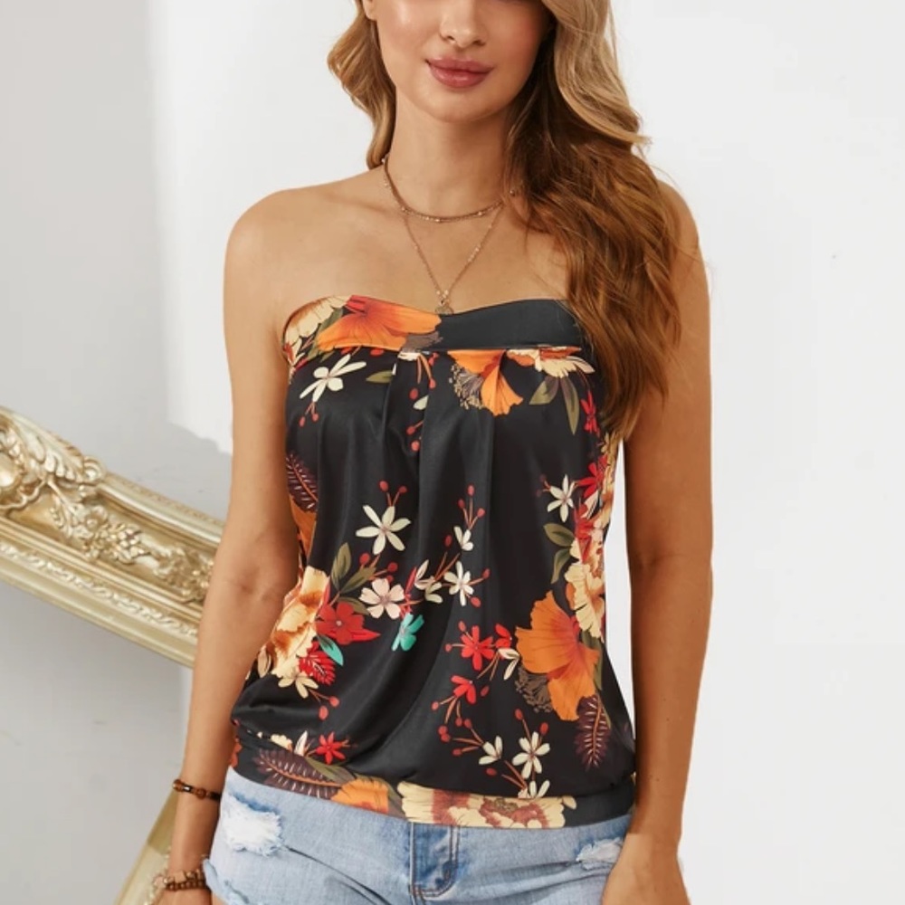 NWT Strapless top🌸🌼🌺
